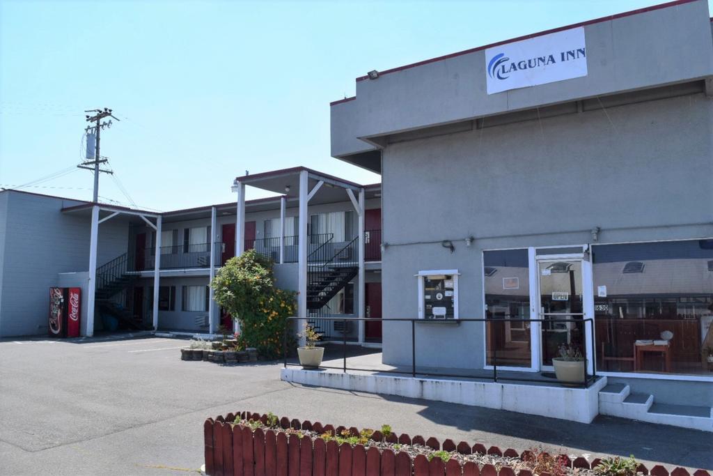 Laguna Inn Юрика Экстерьер фото