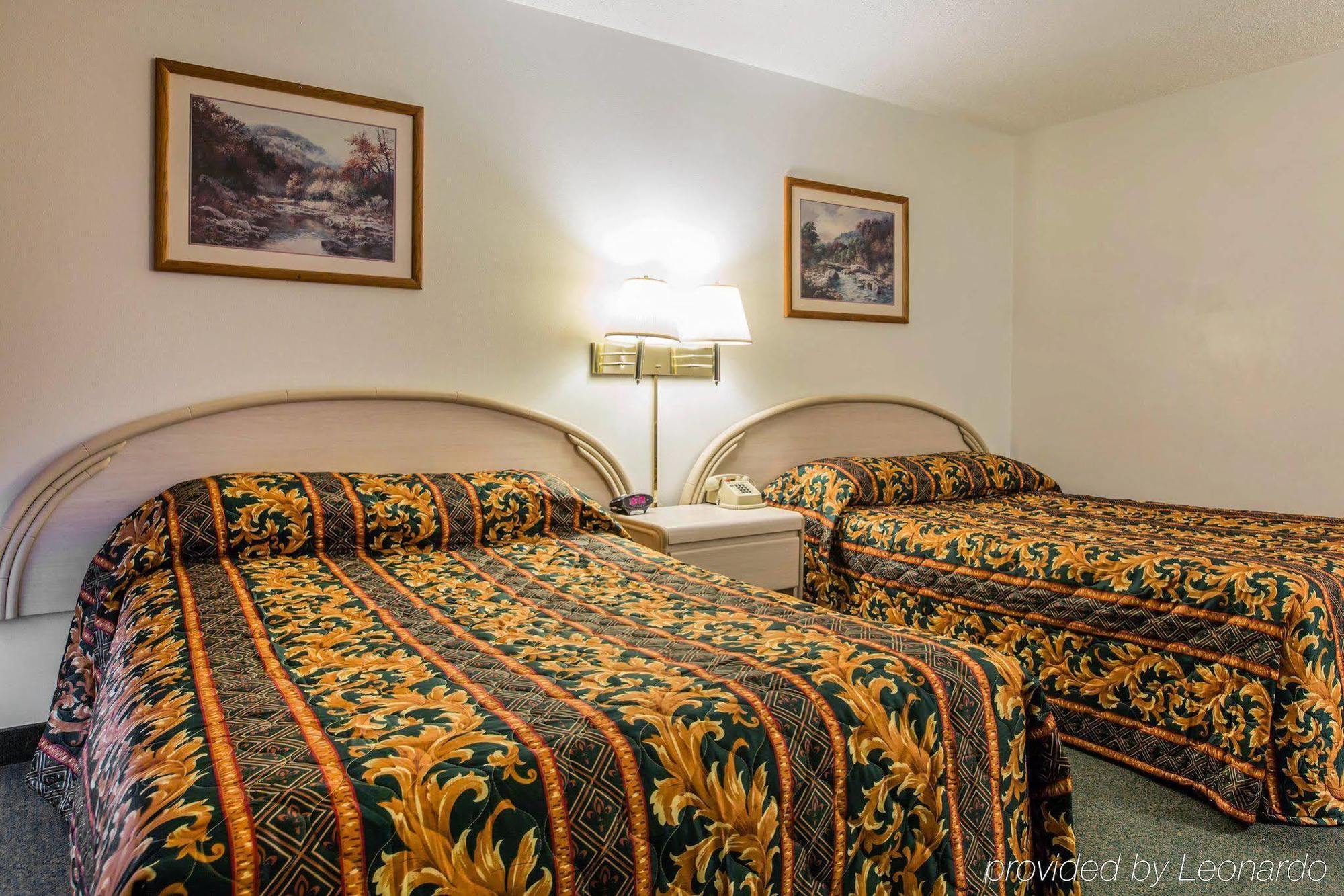 Laguna Inn Юрика Экстерьер фото