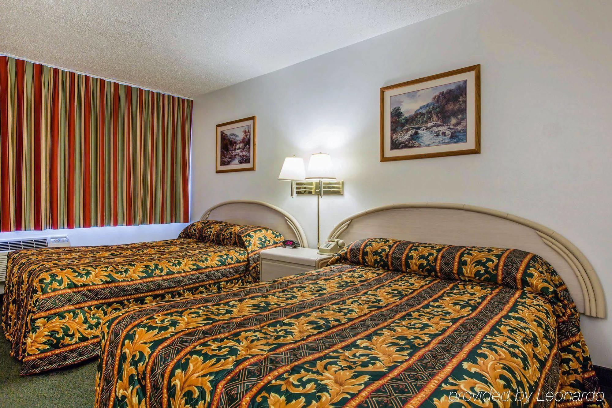 Laguna Inn Юрика Экстерьер фото